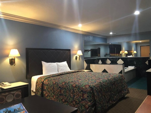 La Mirage Inn LAX Airport image 20